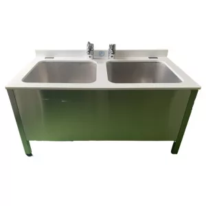Baño de contraste para miembros inferiores con doble cubeta de acero inoxidable para tratamientos de hidroterapia en clínicas.